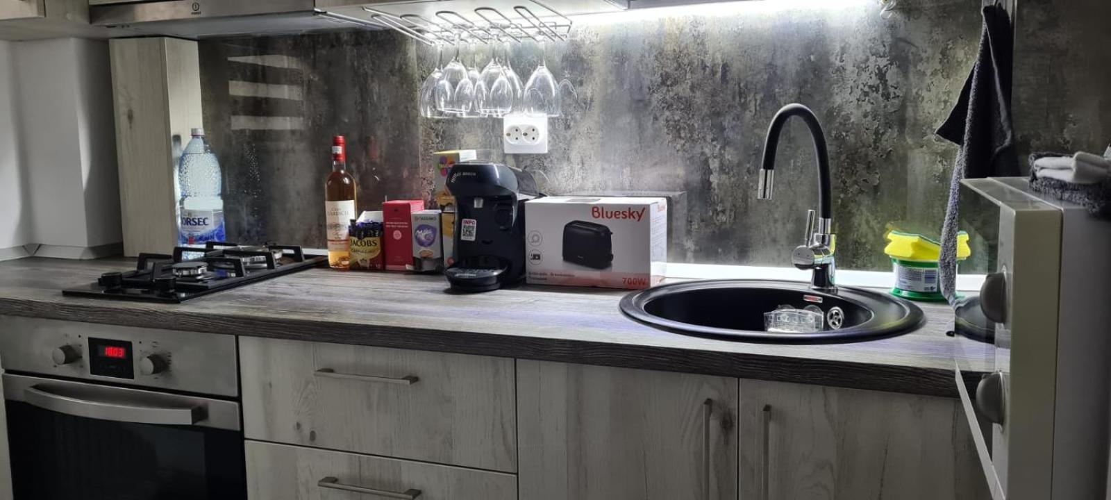 Tiki'S Bar Studio Bucureşti Ngoại thất bức ảnh